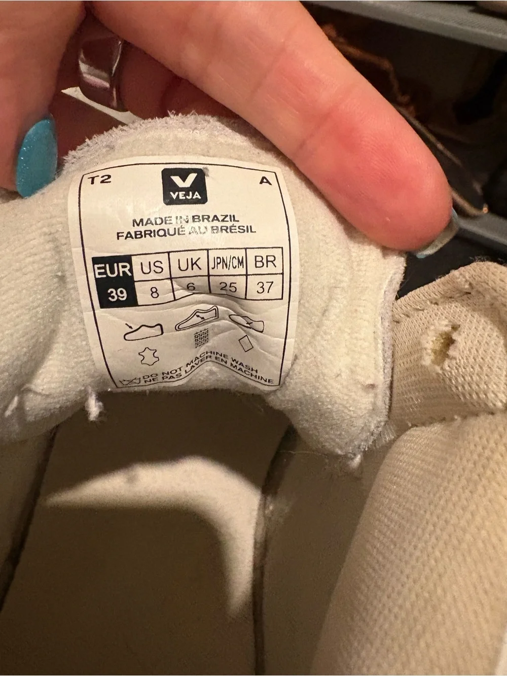 Veja White leather high top neakers